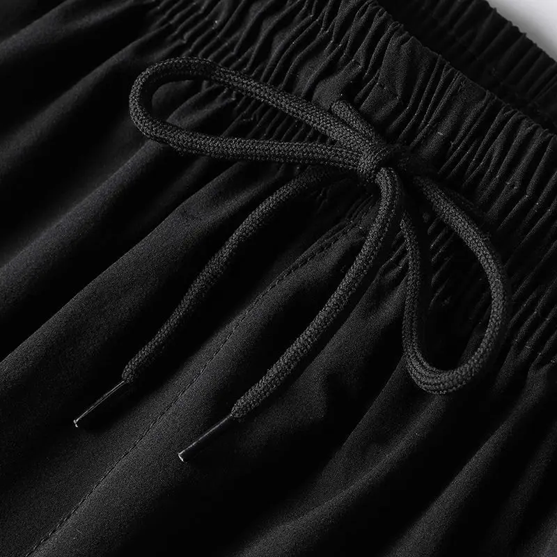 Summer Ice Silk Shorts Men\'s Thin Sports Leisure Quick-drying Five-point Pants Loose Large Size Beach Pants Men\'s Big Pants 2022