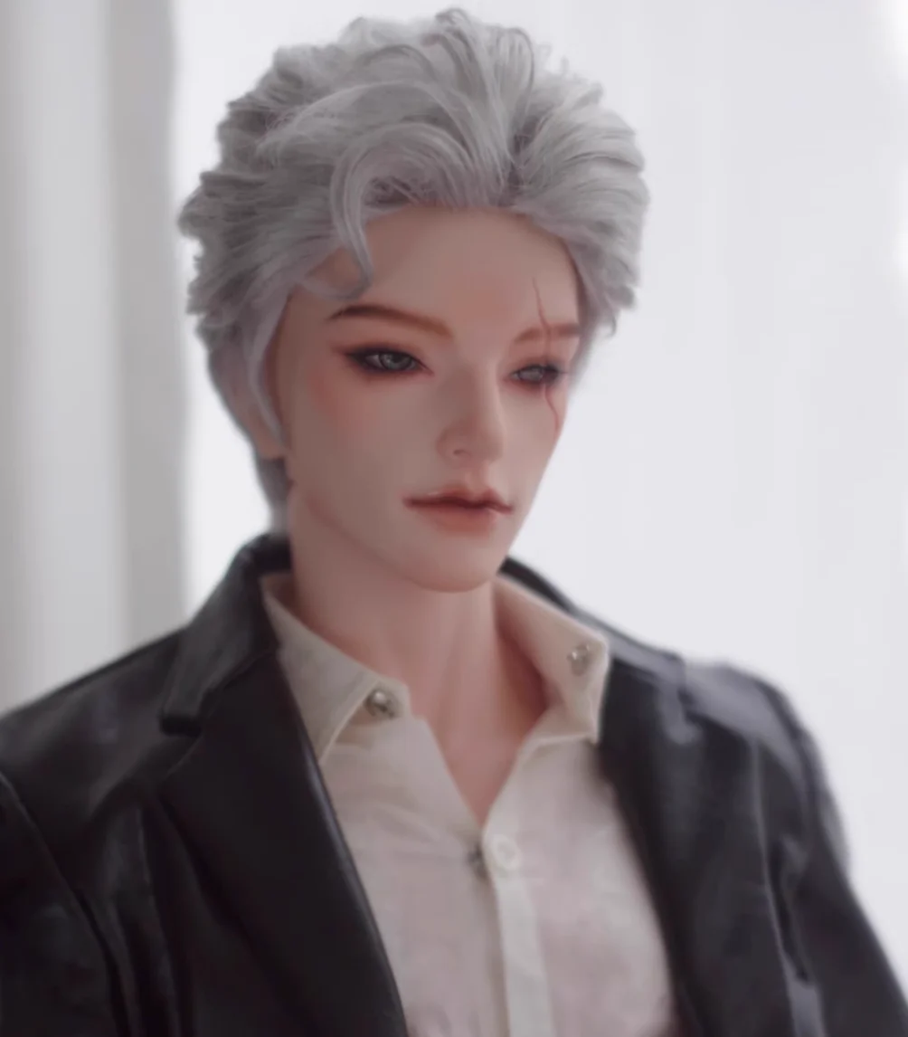 bjd doll wig is suitable for 1/4 and 1/3 size faux mohair, slightly curly short hair with a backhead