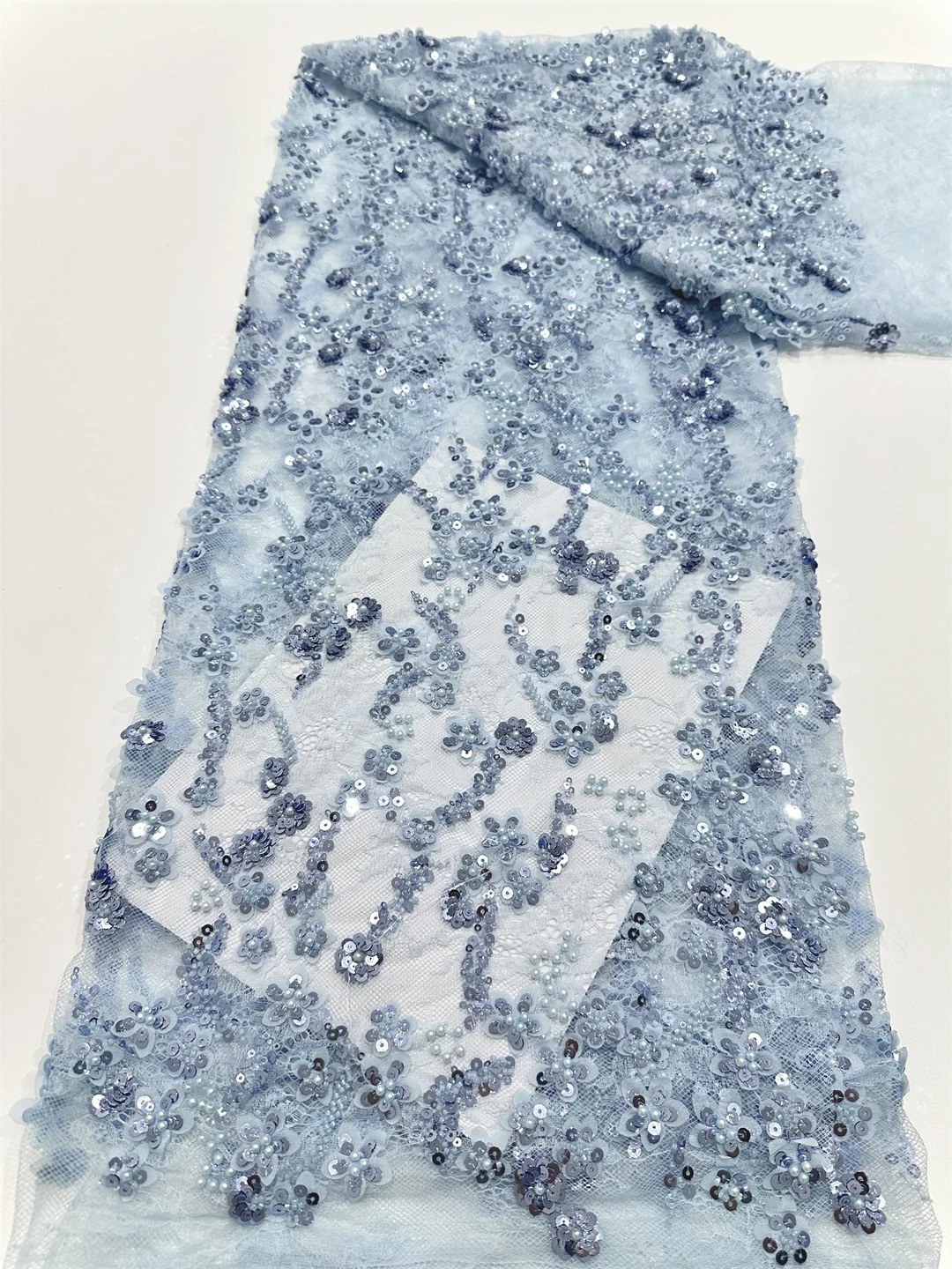 2025 最新の高級スパンコールとビーズレース生地刺繍レース生地ファッションフレンチチュールメッシュレース生地ブライダルドレス用