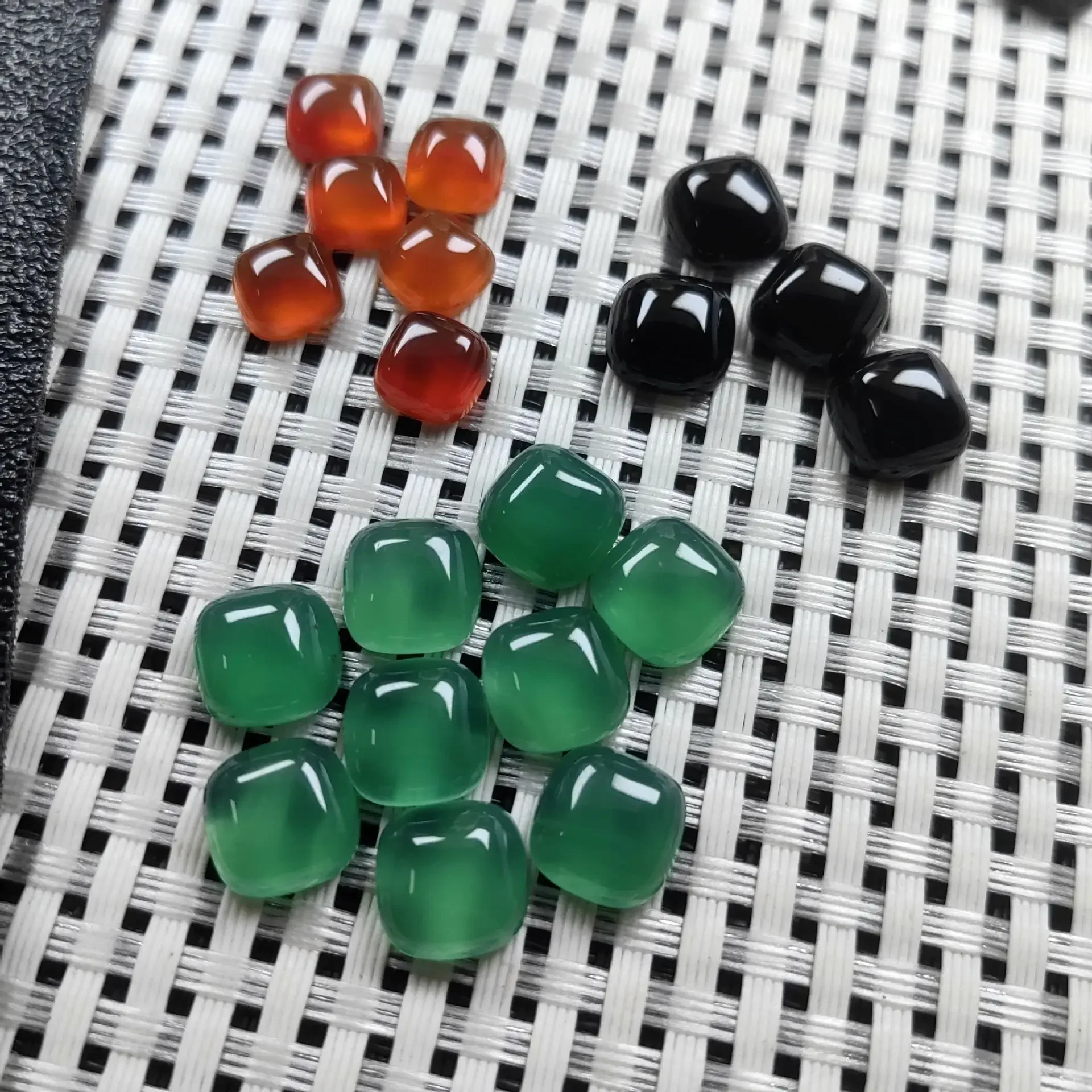 Wholesale 10pcs/pack Natural Black Agate Onyx,Green Agate,Red Agate 8mm 10mm Cushion Cabochon Square Gemstone Jewelry Ring Face