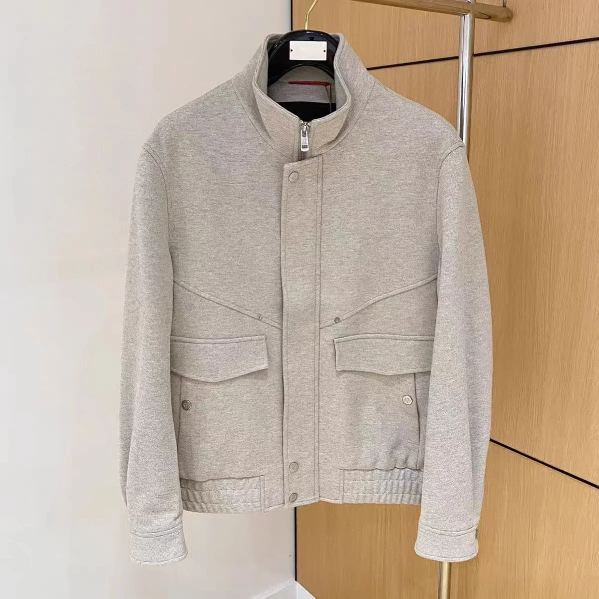 

Italian LP Badge Business Casual Stand-Up Jacket