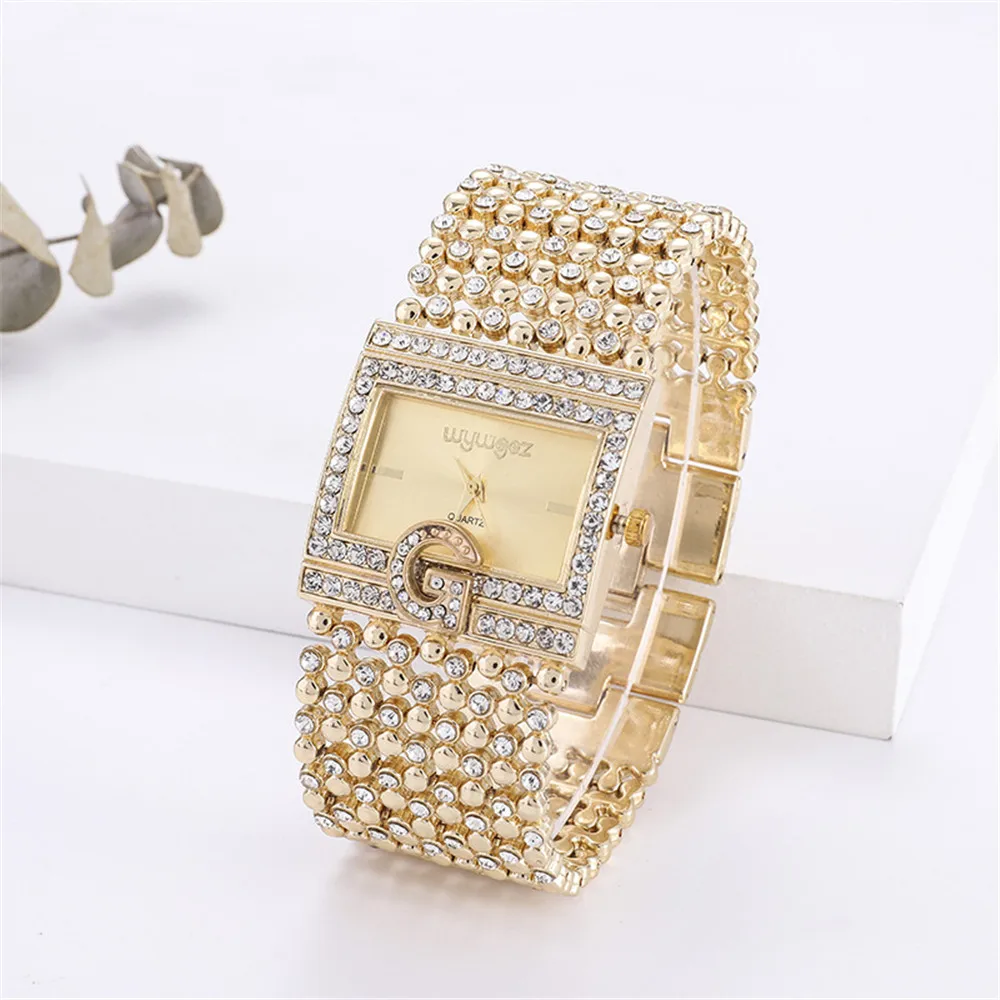 Simple Square Gold Ladies Watch Fashion Classic Alloy Diamond Bracelet Ladies Watch Gold Silver Diamond Scale Dial Quartz Reloje