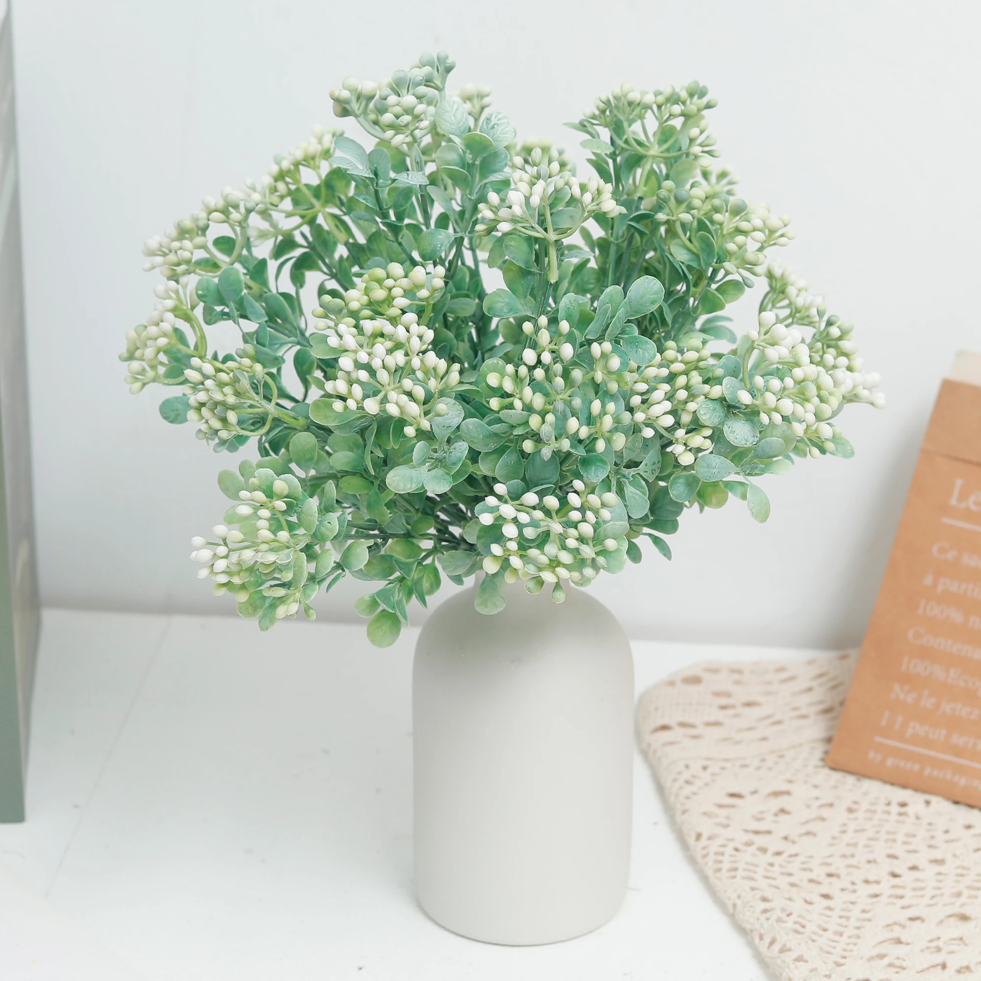 2 Stück 7-Zweige Künstliche Grüne Beerenblumen-Bouquets Künstliche Frucht-Pflanzen Mini-Blätter für Außenbereich Wohnzimmer Hochzeitsdekoration