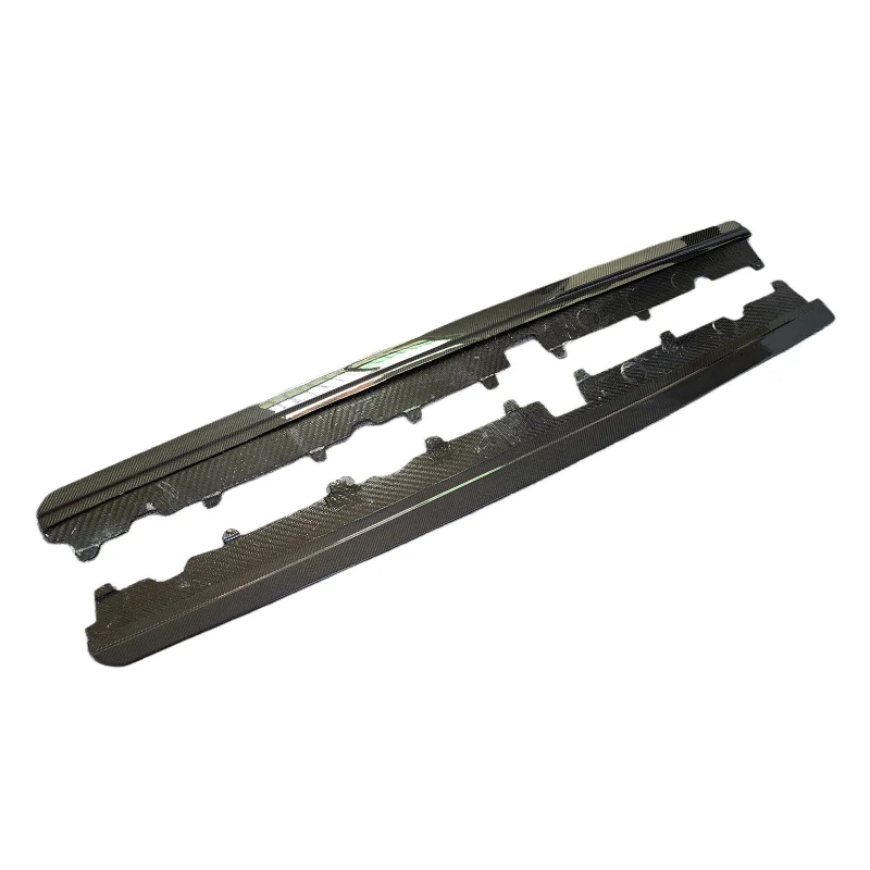 

High Quality Dry Carbon Fiber Side Skirt Body Kit for the 2019-2023 Audi R8 Body Kit