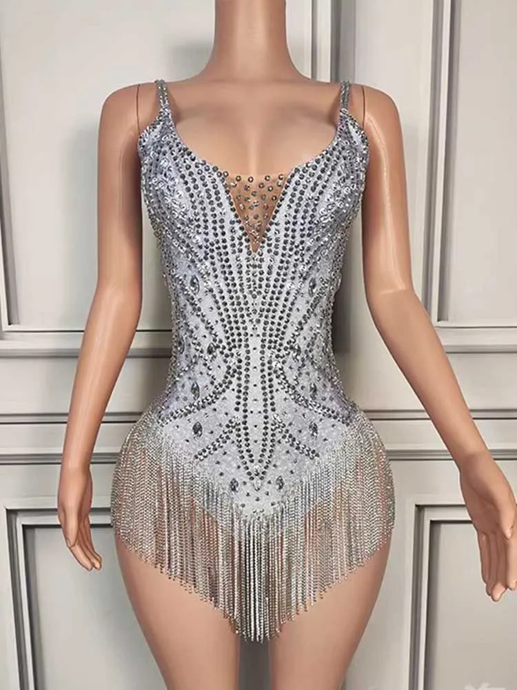 عالية الجودة حجر الراين شرابة مثير الحمالات غير النظامية بذلة 2025 موضة جديدة مخصصة الملابس النسائية