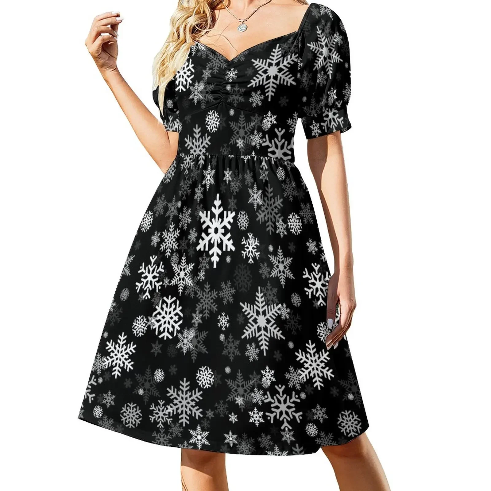 

Snowflakes Pattern in Black Short-Sleeved Dress Summer dresses for women beach dress