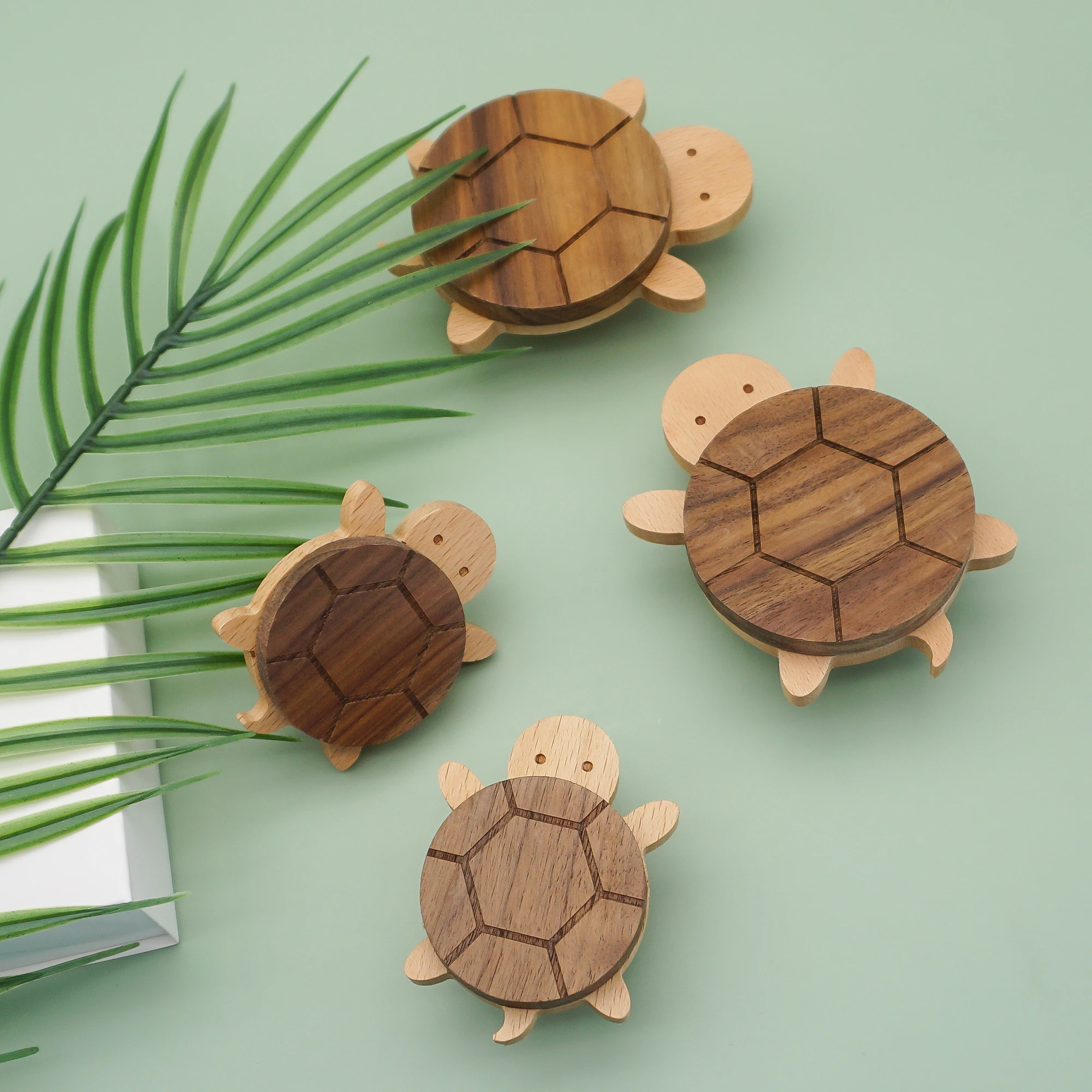 Cute Turtle Shape Creative Coat Hook for Children\'s Room Wall Mounted Keys Bags Hangers Solid Wood Bathroom Towel Racks Storage