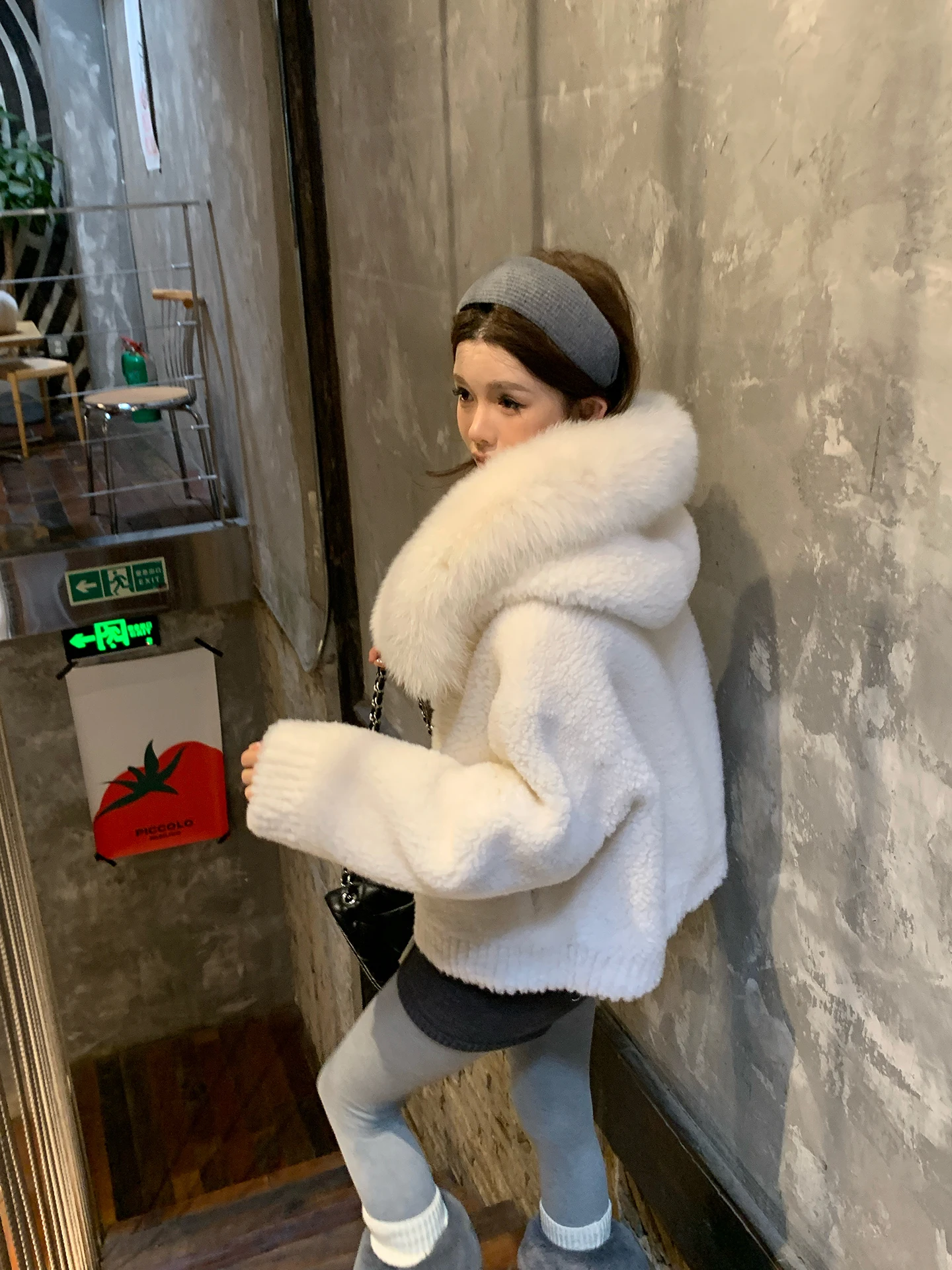 

Hokkaido Love S Women's Fur Collar Lamb Fur Jaet Hooded eepskin Leather Coat Warmth Long Sve Zipper Closure