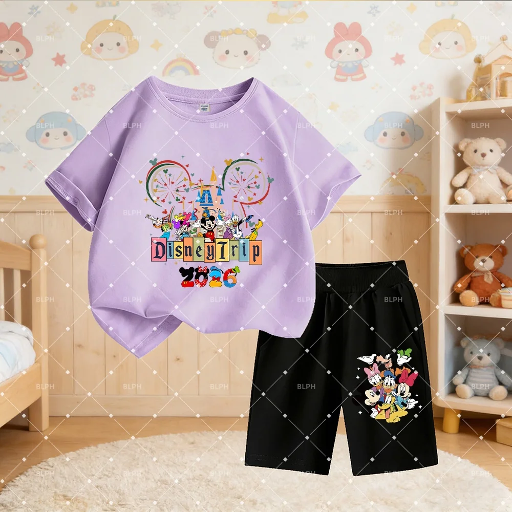 

Милый детский комплект футболок Disney Trip 2026 с Микки, Минни и друзьями для мальчиков и девочек