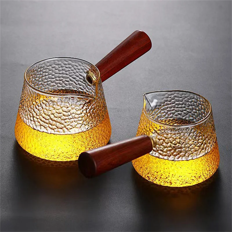 Creative Heat Resistant Hammer Pattern Glass Side Wooden Handle Tea Dispenser Fair Cup Kungfu Tea Set Teapot Tea Maker