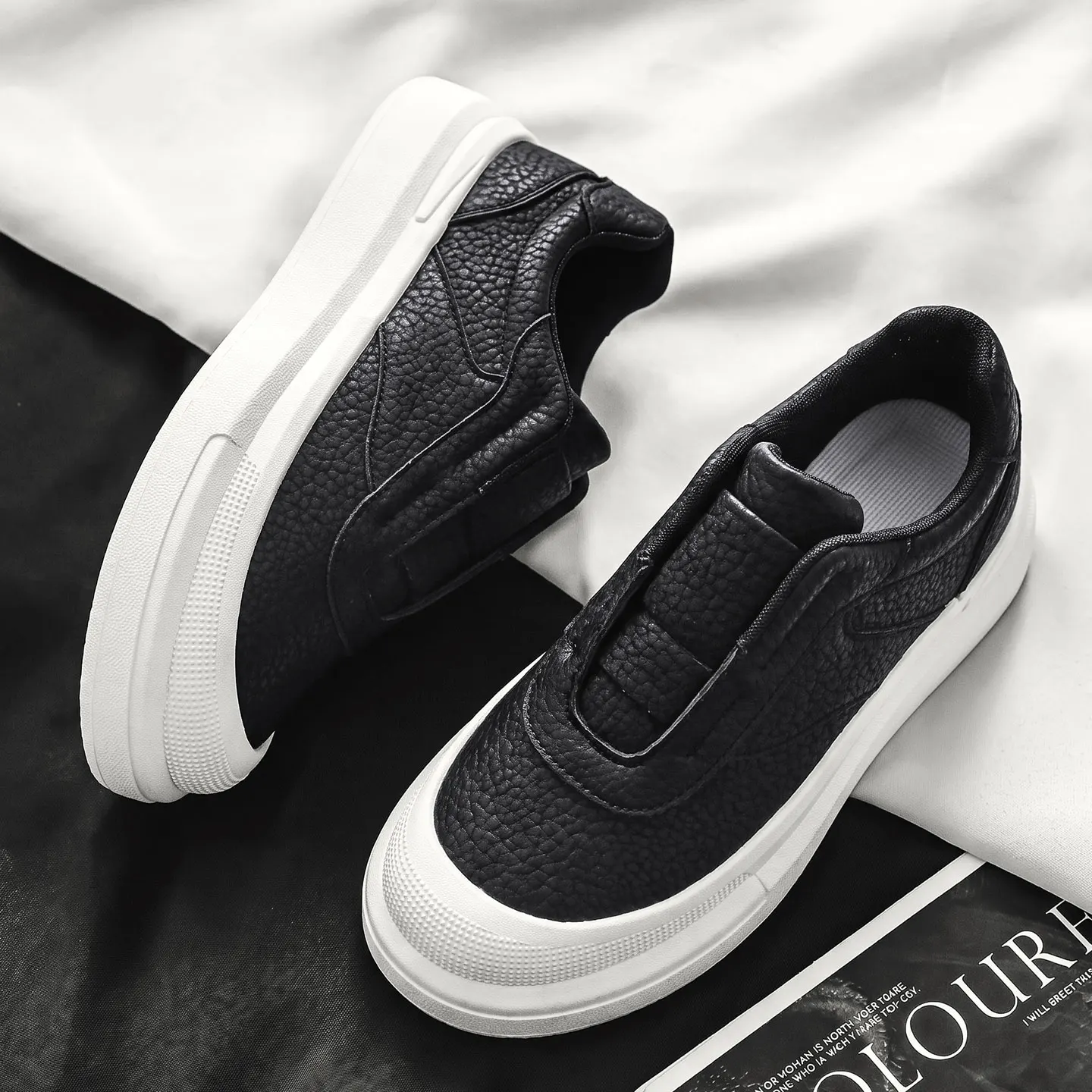 Men's Big Size 39-45 Slip On Leather Casual Shoes Cream White Thick Sole No Tie Sneakers Daily Walking Footwear