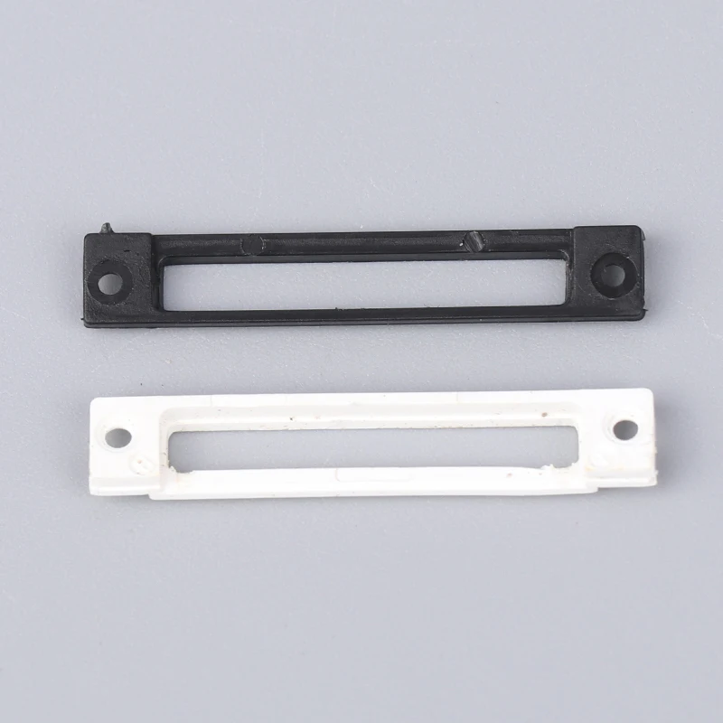 (.) Plastic Bottom USB Dock Port Bezel Bracket For  5th  5 Video/classic 30GB 60GB 80GB 120GB 160GB Replacemnt Repair Parts