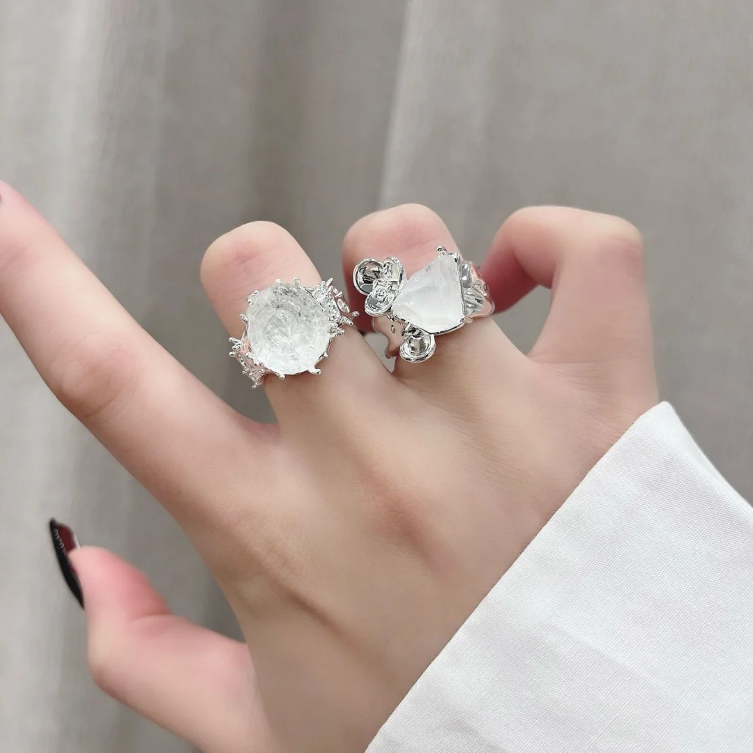 

DUTRIEUX Exaggeration Simple Big Crystal Ring Fashion Versatile Niche Design Ring Elegant Minimalist Rings Jewelry Accessory