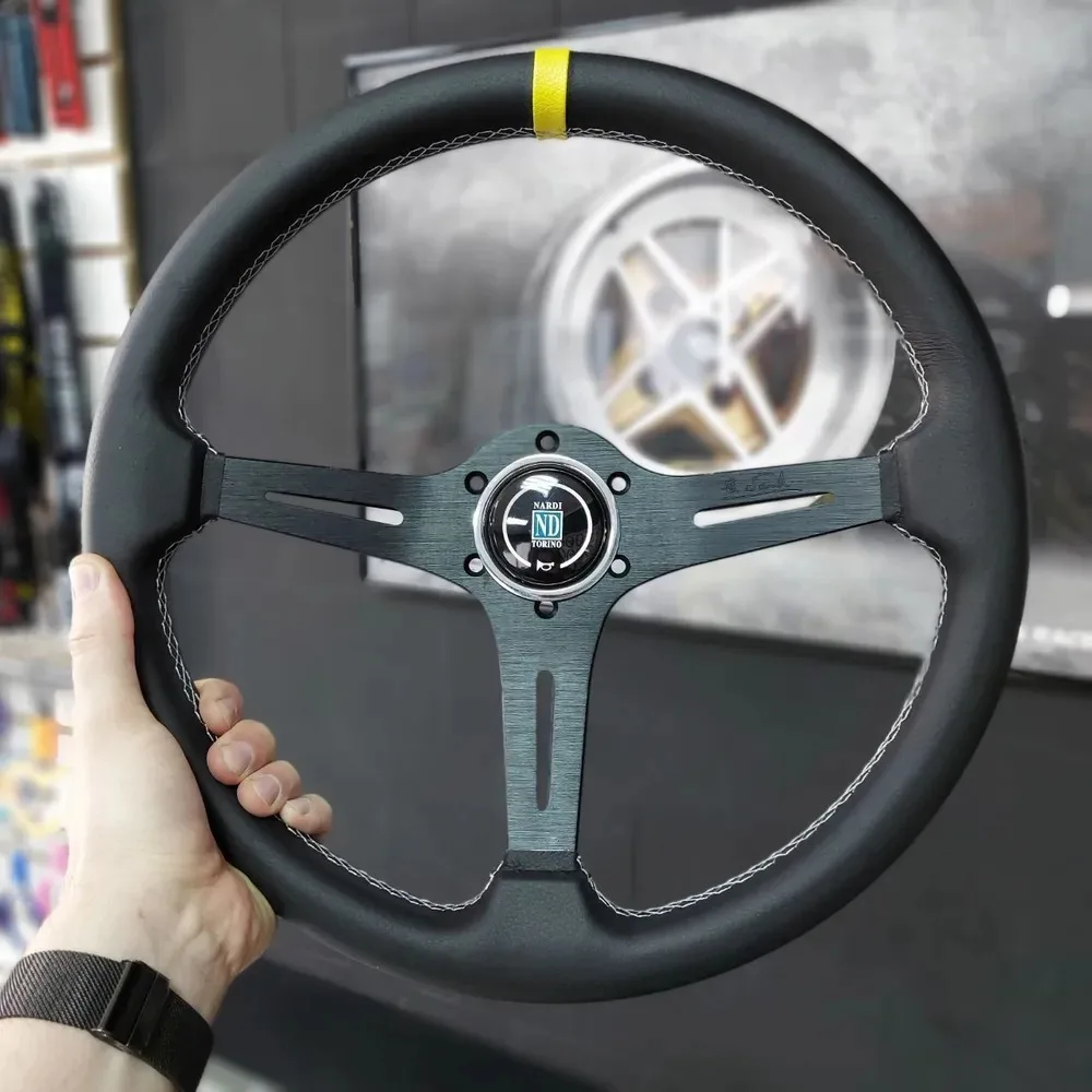 Nardi Torino 本物の革 スポーツステアリングホイール 深皿 370mm