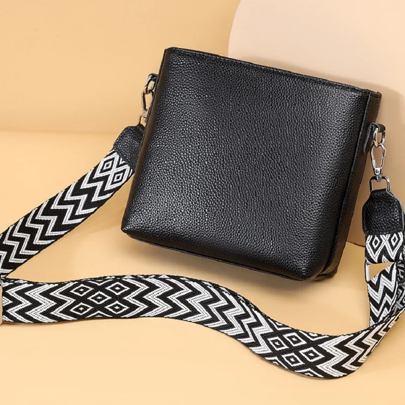 

Genuine Leather Women's crossbody Bag With wide shoulder strap niche soft leather Shoulder bag cowhide trendy Bucket bag