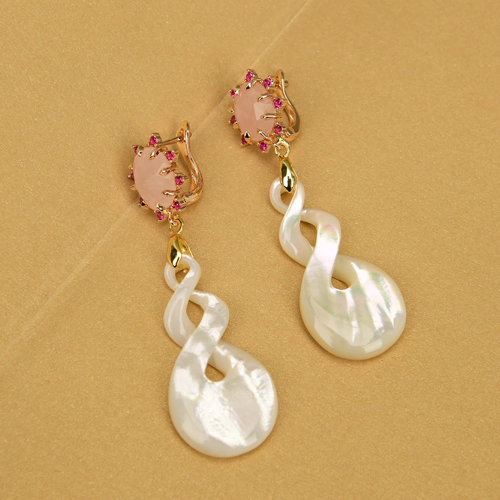 GG Natural White Sea Shell Pearl Carved Mother Of Pearl CZ Pink Rose Quartz Stone Stud Earrings Women's earrings