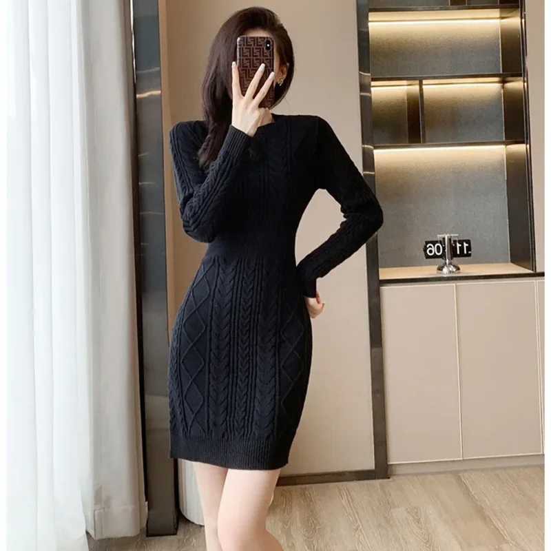 Knitted Dress Women's Autumn New Round Neck High Waist Long Sleeve Slim Sweater Small Black Dress