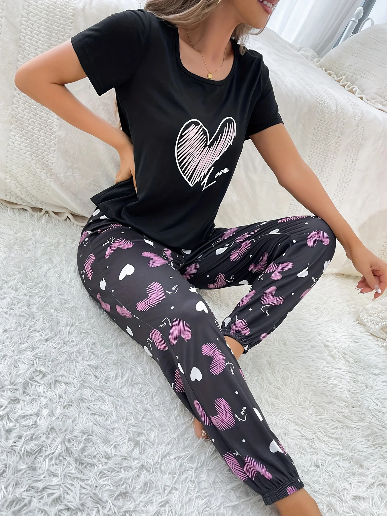 Women\'s new style pajamas short sleeve shirt trousers heart pattern casual elegant two-piece home wear