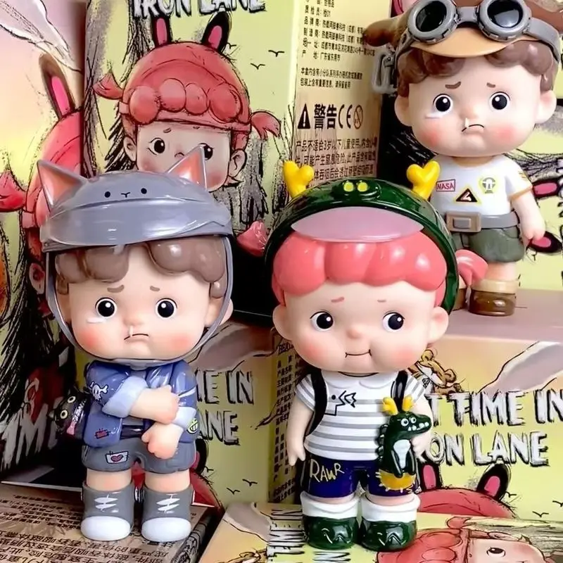 

Authentic Heyone Black Play Mini Team Iron Lane Childhood Blind Box Collectible Figurine Desktop Decoration Toy