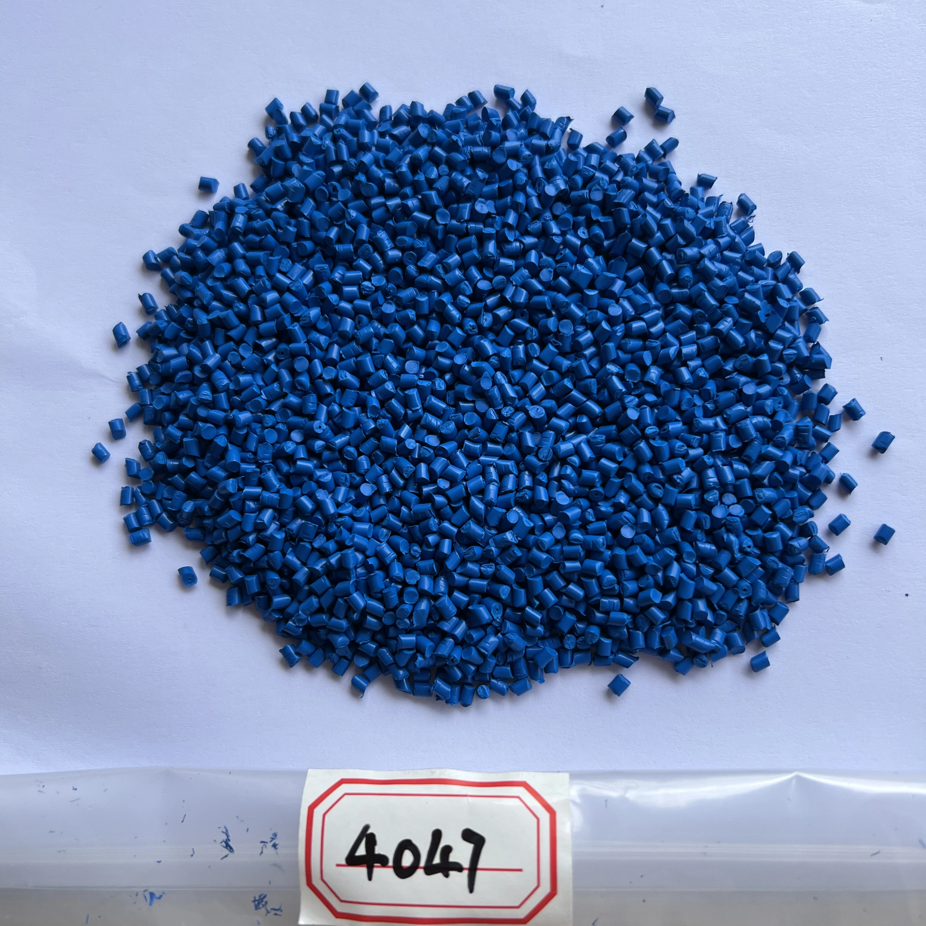 1KG General color masterbatch for injection molding granulation and film blowing Blow molding