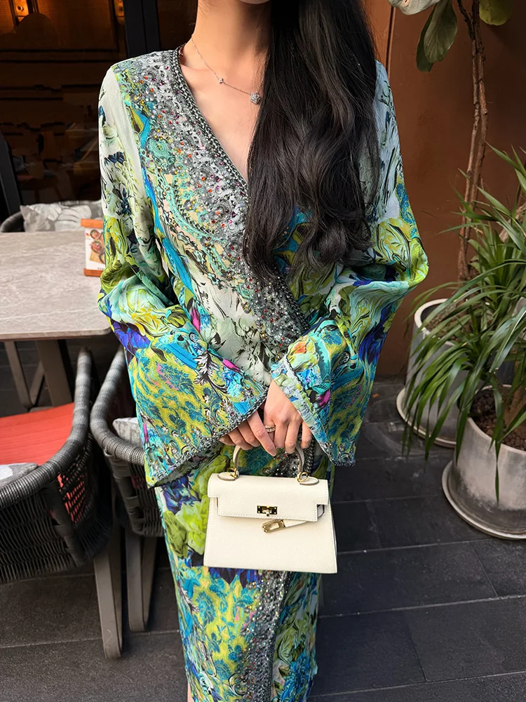 

Новая женская длинная юбка А-силуэта из шелка со стразами Holiday Een, весна 2026, дышащая, комфортная, с V-образным вырезом