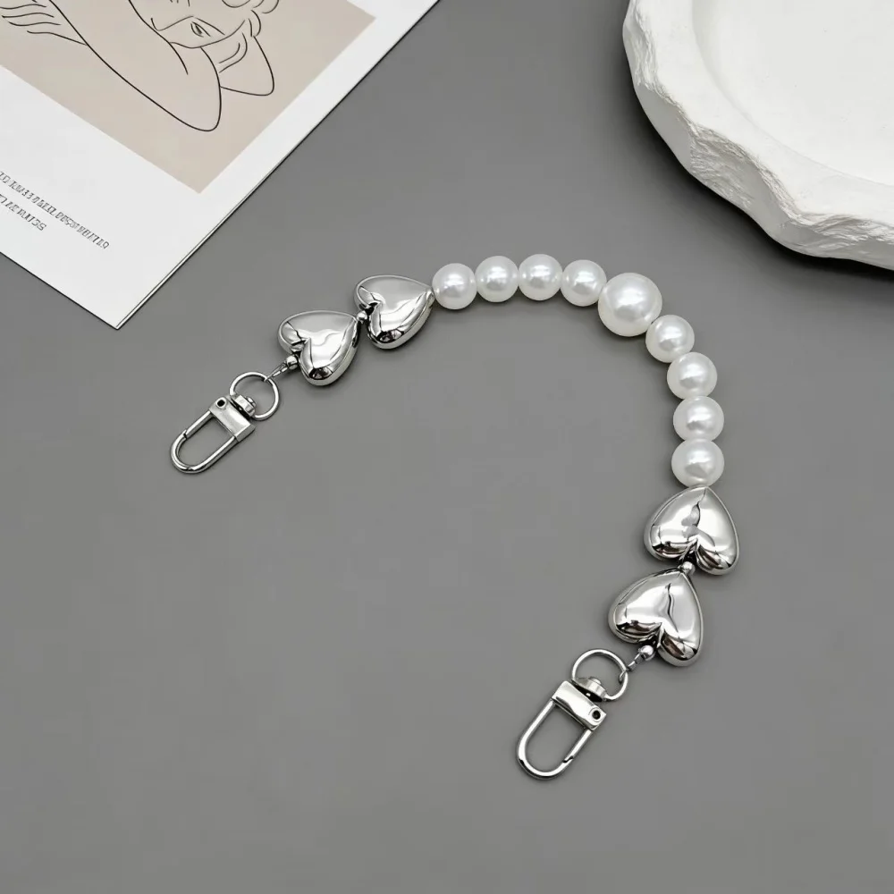 New Pearl Love Phone Chain Short with Clip Handheld Fashion Silver Chain Versatile Decorative Chain for Girls' Bag Chain
