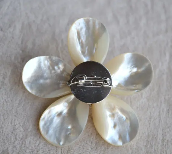9-10 MM Natural pearl Mother shell brooch Pin