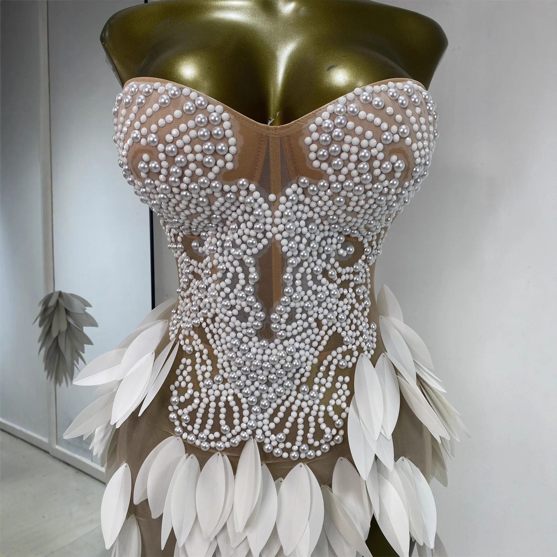 Adult Party Evening Gown Club Performance Costume Strapless Beaded Leaf Mesh Skirt Transparent Design for Nightclub Shows