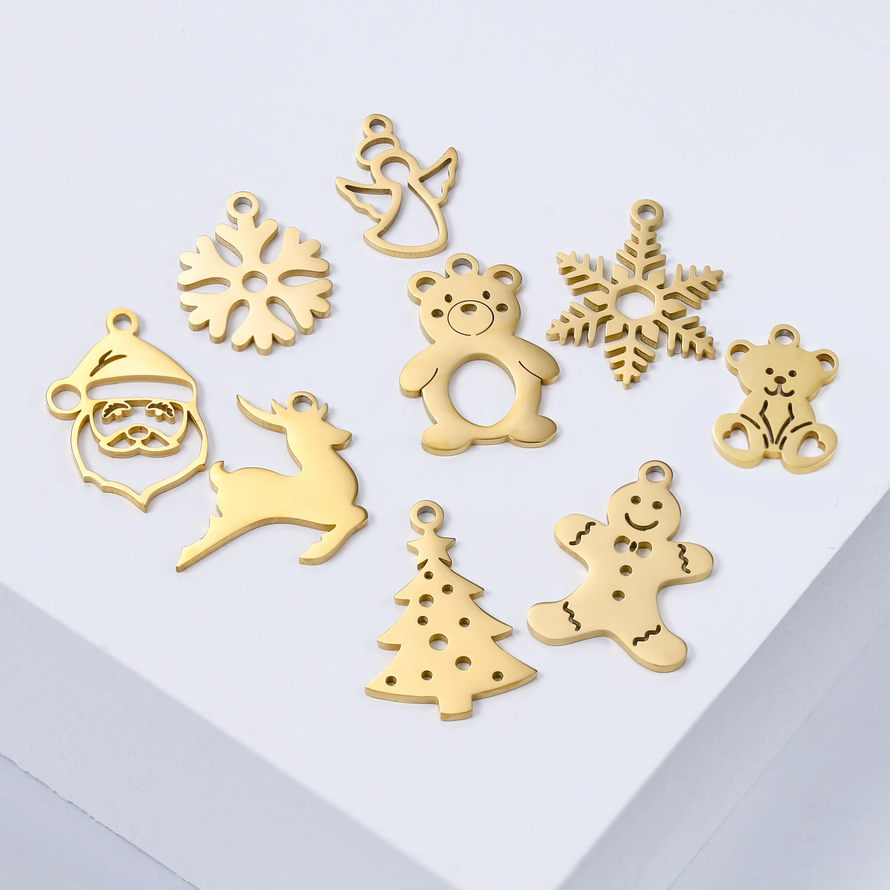 5pc Stainless Steel Christmas Tree＆Santa Claus＆Snowflake＆Gingerbread Man Charm Diy Bracelet Necklace Pendant Jewelry Accessories