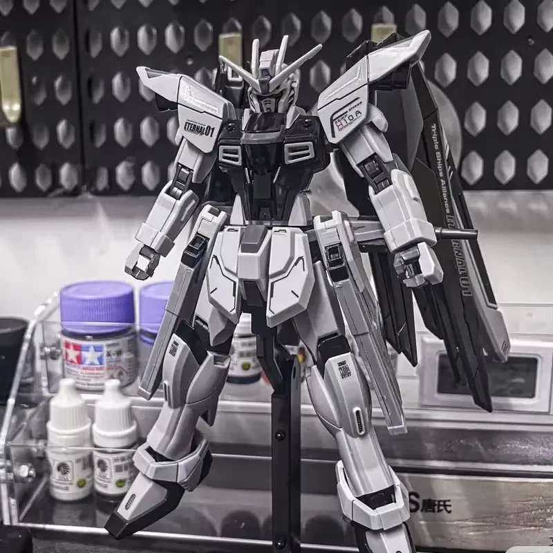 Newdom Unactivated สี Zgmf-X10a Hg 1/144 Mech ชุดประกอบชุดเดสก์ท็อปตกแต่งของเล่นเด็กของขวัญสะสม