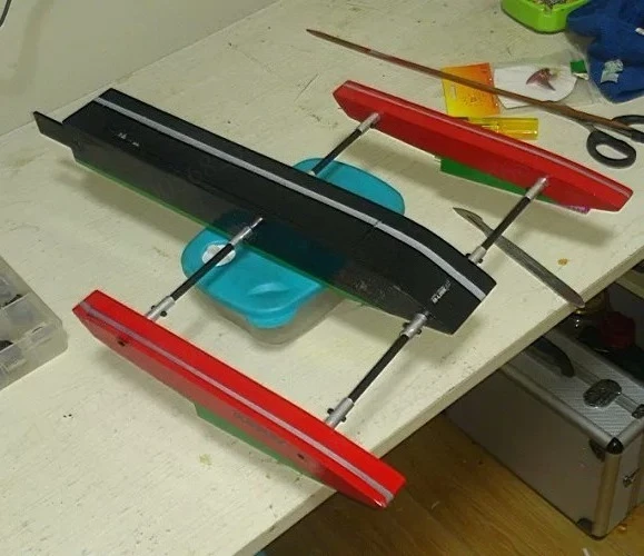 Brushless Electric RC Boat, Mini V12 High‑Speed DIY Assembly Kit, Remote Control Model Gift Set