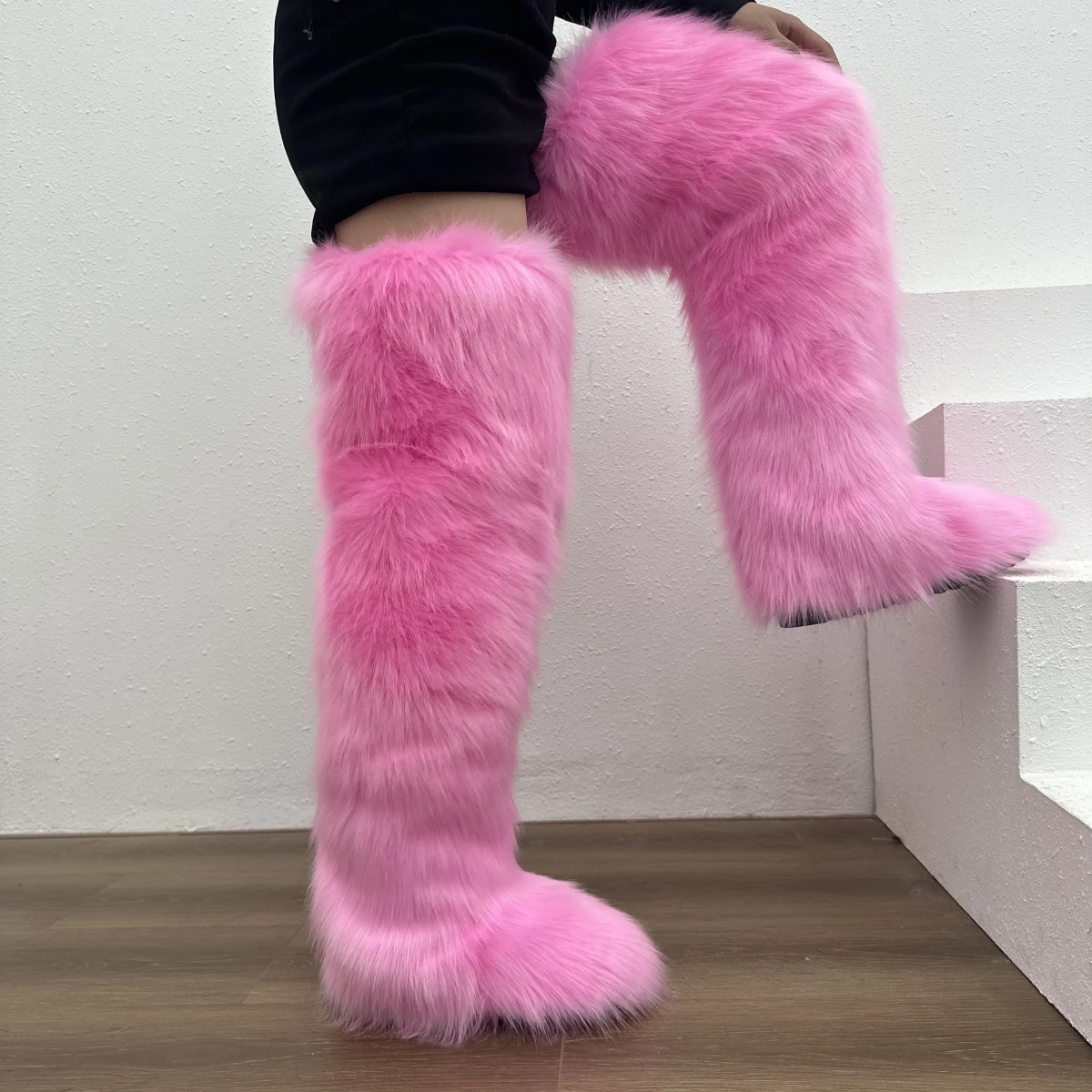 Womens Faux Fox Thigh Highs Faux Fur Boots Winter Warm With Fur Inside New Designer Plush Knee High Fur Boots