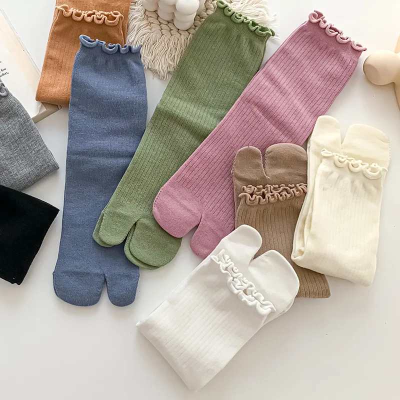 Woman Two Toed Socks Solid Cotton Tabi 2 Toe Socks Soft Comfortable All-match Harajuku Clogs Socks 4 Seasons 10 colors