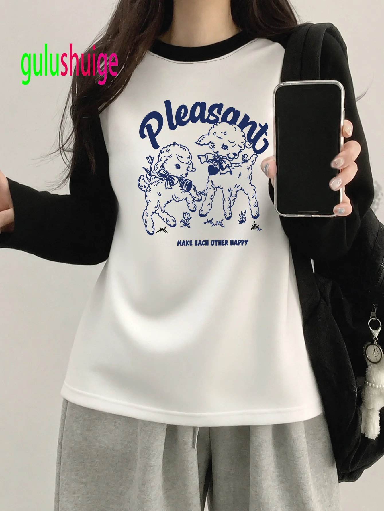 Women's Raglan Long Sleeve T-Shirt Two Little Sheep Print Trendy T Shirt Fashionable Versatile Casual Tops Clothes Female Outfit