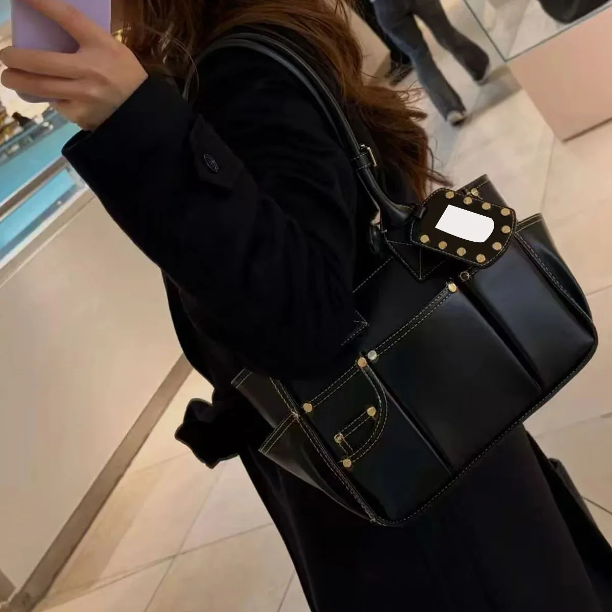 Genuine Leather Shoulder Bag Tote Bag for Womens Small Posy Crossbody Bags Multiple Pockets Fashion Rivets Design with Mirror