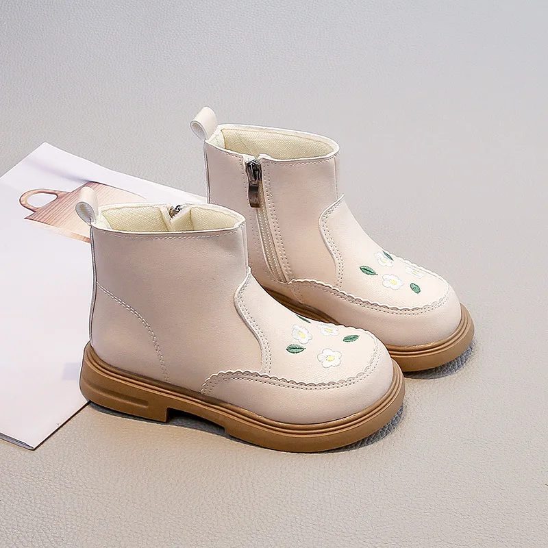 حذاء شتوي للأطفال 2025 حذاء مسطح على الطراز البريطاني الجديد للفتيات حذاء أنيق للفتيات مضاد للانزلاق حذاء الأميرة الناعم الدافئ للفتيات #3