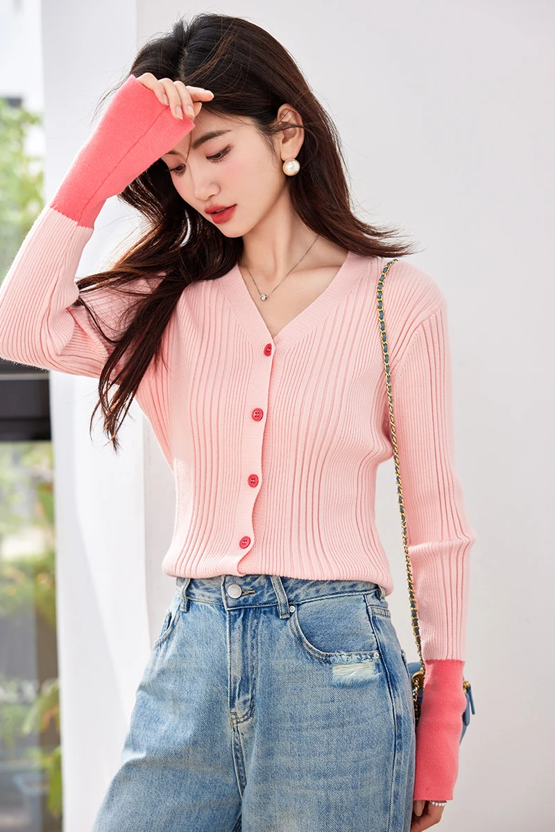 프랑스 디자인 여성 의류 상의, 대비되는 색상의 브이넥과 팔뚝 줄무늬로 슬림하고 몸에 꼭 맞는 룩을 연출합니다