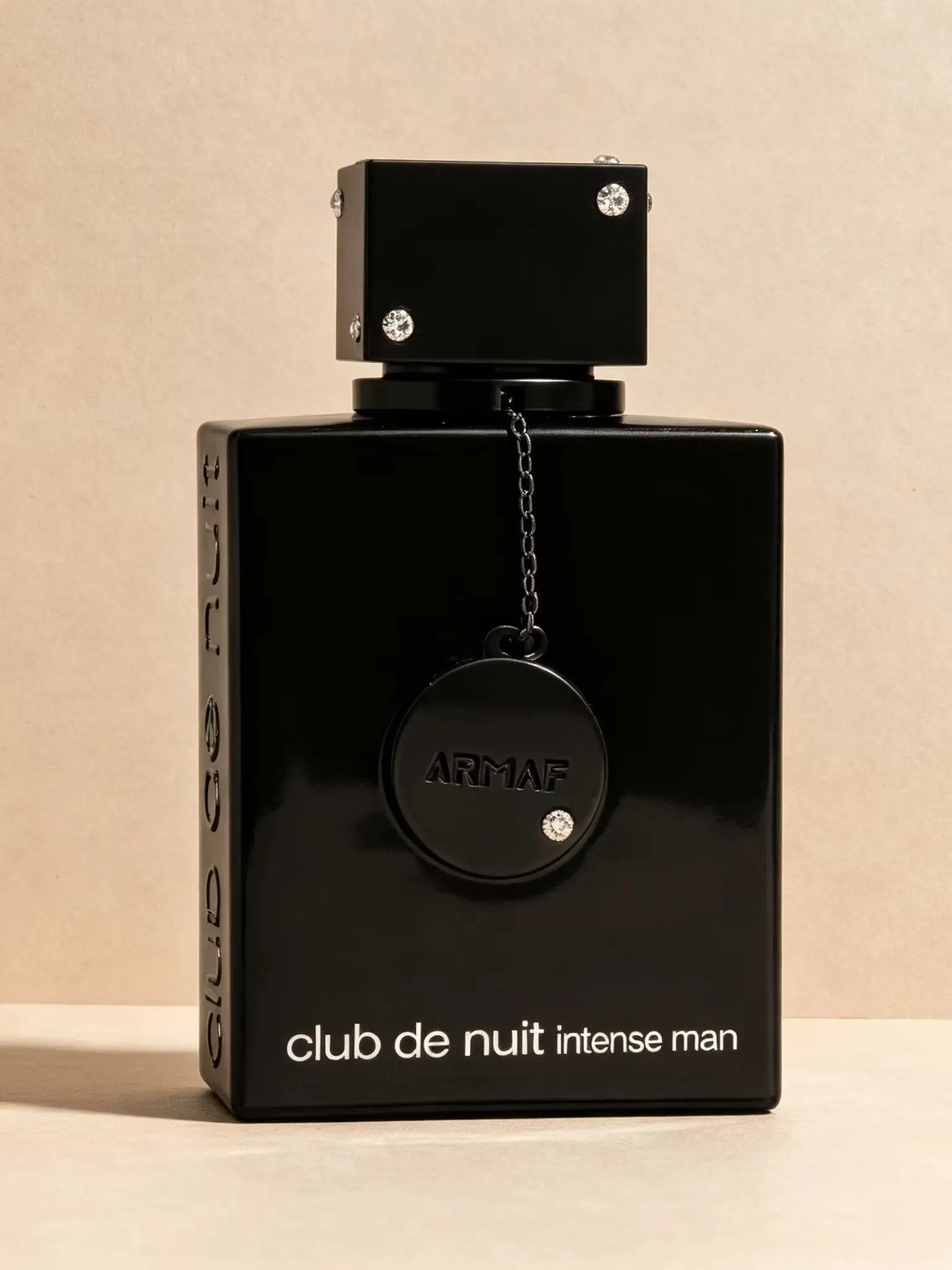 Armaf Club De Nuit Intense Man Edt Herren, neu in Box, Schwarz, 105ml/3.6 Fl Oz, Moschus, Ambergris, Patchouli, Vanille, langanhaltender Duft ist ein Erinnerungsgeschenk für Männer.