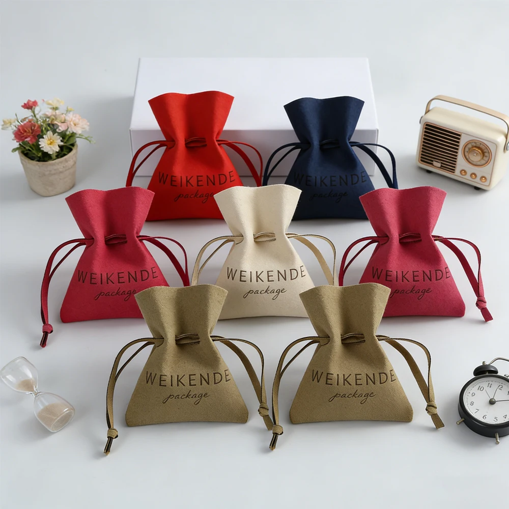 

50 шт., чехол для упаковки ювелирных изделий из микрофибры с логотипом, свадебный подарок, чехол на шнурке для косметического макияжа, ресниц