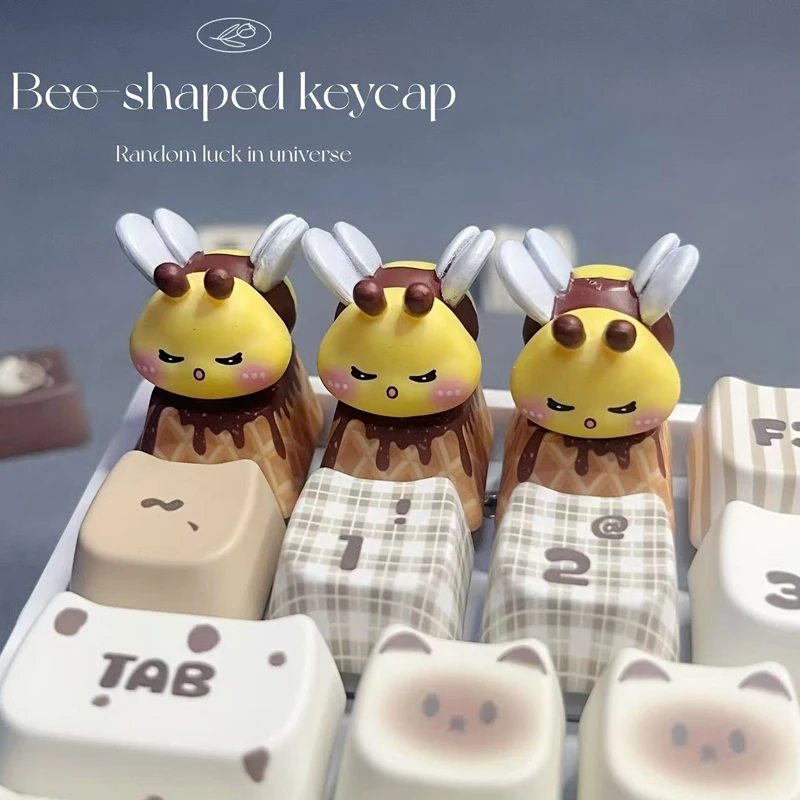 

Creative Cute Bee Keycaps Handmade Customized Couple Gift Cartoon Heat Sublimation Game Mechanical Keyboard Keycaps