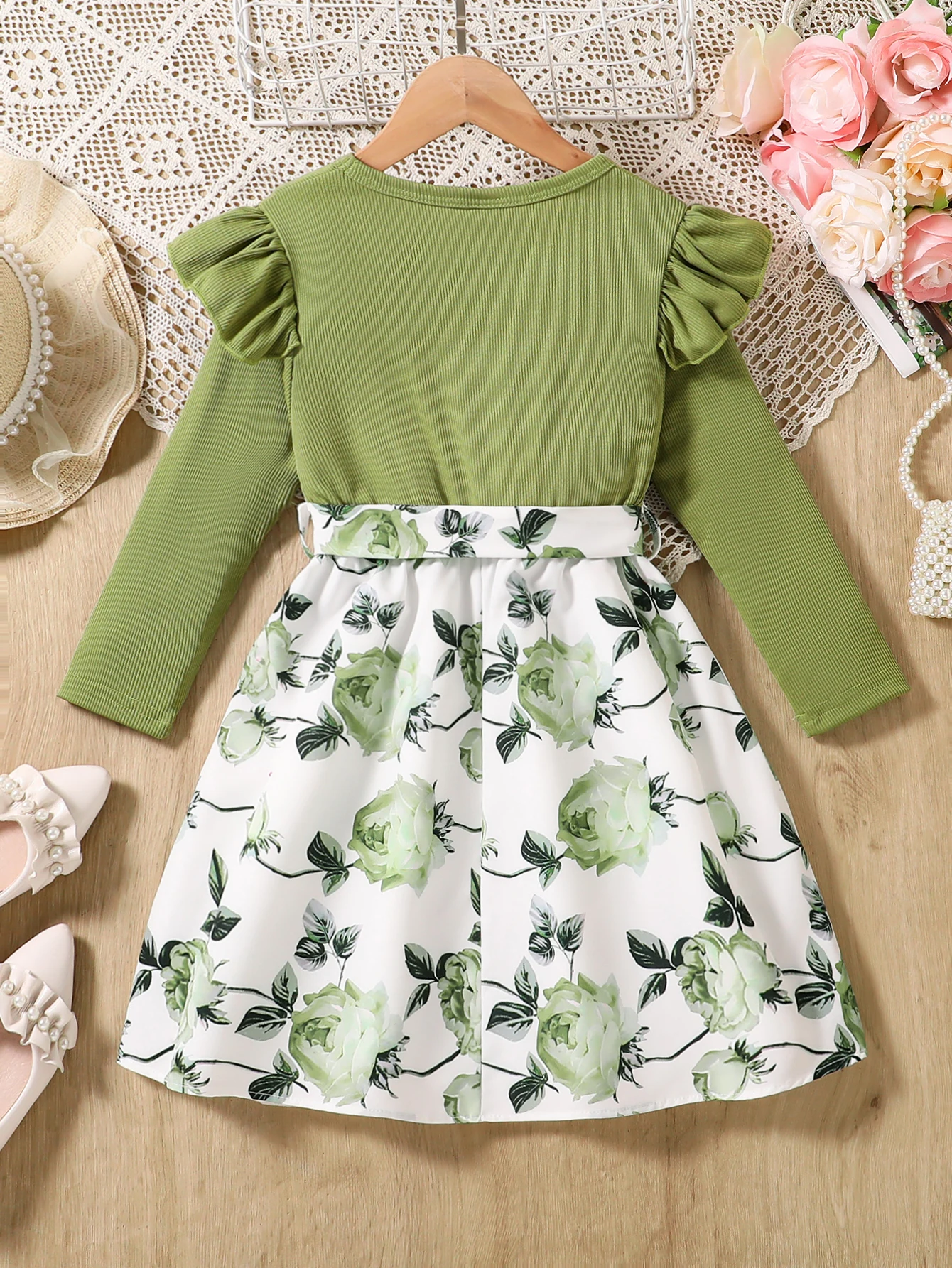 الربيع والخريف الفتيات ملابس بسيطة غير رسمية متعددة الاستخدامات محبوك الجولة الرقبة رفرفة كم مطبوعة المرقعة فستان الفتيات اليومية موضة غير رسمية زي الهالوين للفتيات