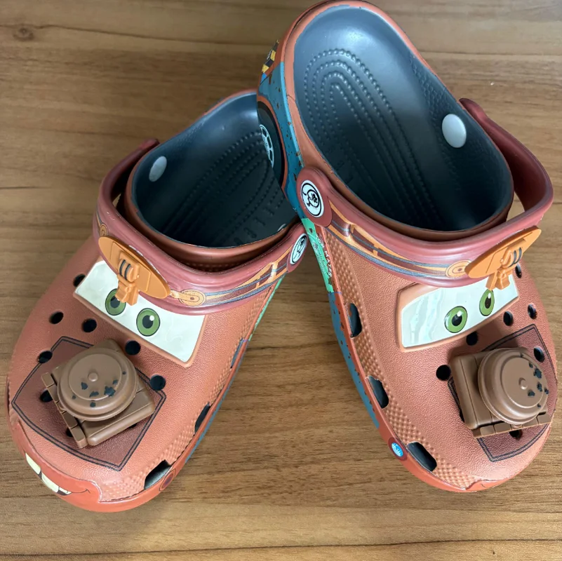 Mater Adult Cartoon Slippers Cute Cars Character Clogs Outdoor Breathable Non Slip Beach Sandals Casual Eva Hole Shoes For Men