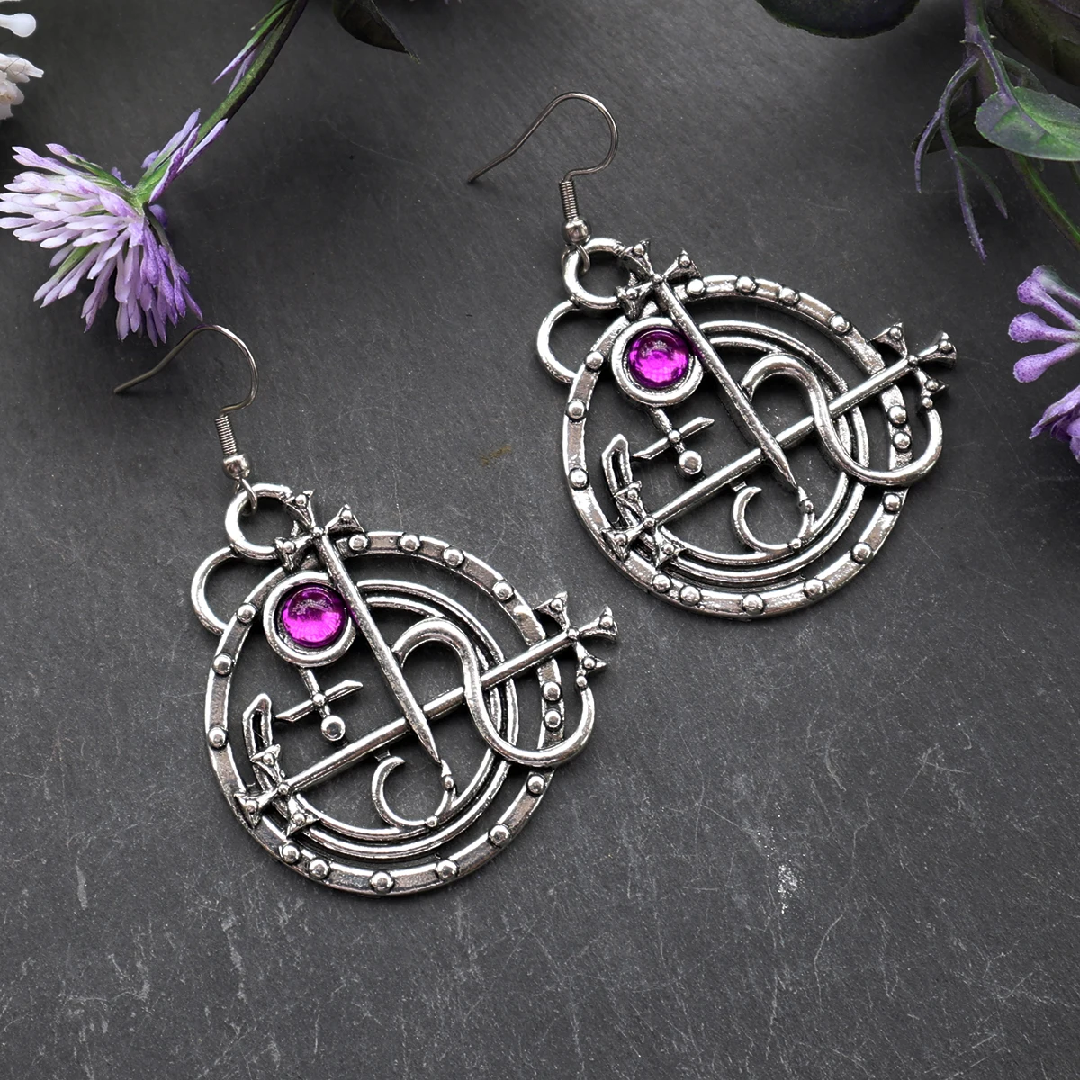 1pc Metal Seal Sigil of Lilith Earring