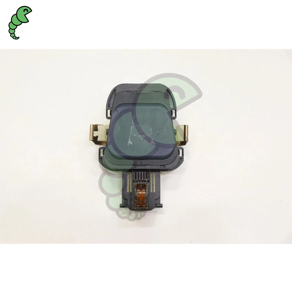 

2059006615 WINDSHIELD RAIN LIGHT SOLAR SENSOR A2059006615 For MERCEDES C300 W205 2015-2018 A2059006615 A 205 900 66 15