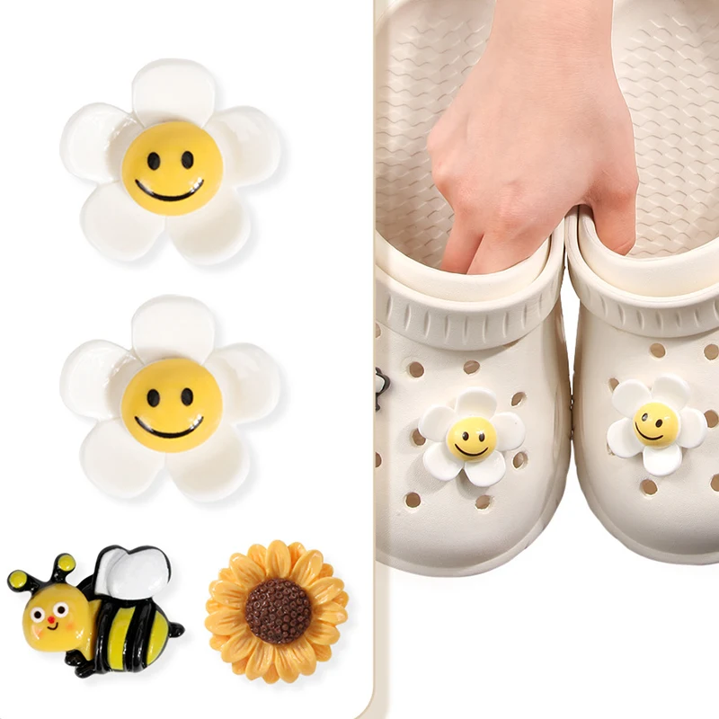 Cartoon Resin Ornaments DIY Flowers & Bees Shoe Buckles Decorations Flip-Flop Shoe Flowers Shoe Charms Accessory for Girls Gift