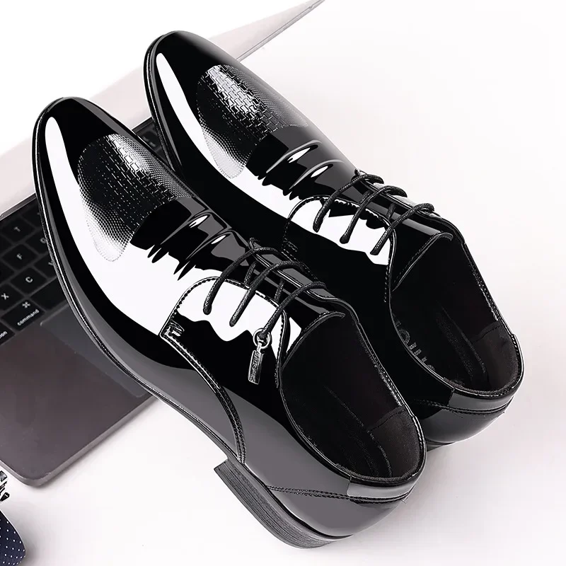 Men Business Patent Leather Shoes Autumn Men New Pointed Toe Leather Shoes Low Top Formal Large Size Leather Shoes