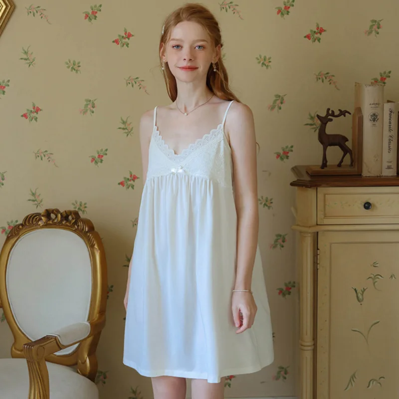 

Spaghetti Strap Dress Princess Nightgowns for Women's Summer Sleeveless Lace Sexy French Vintage Sleepwear Dress with Chest Pads