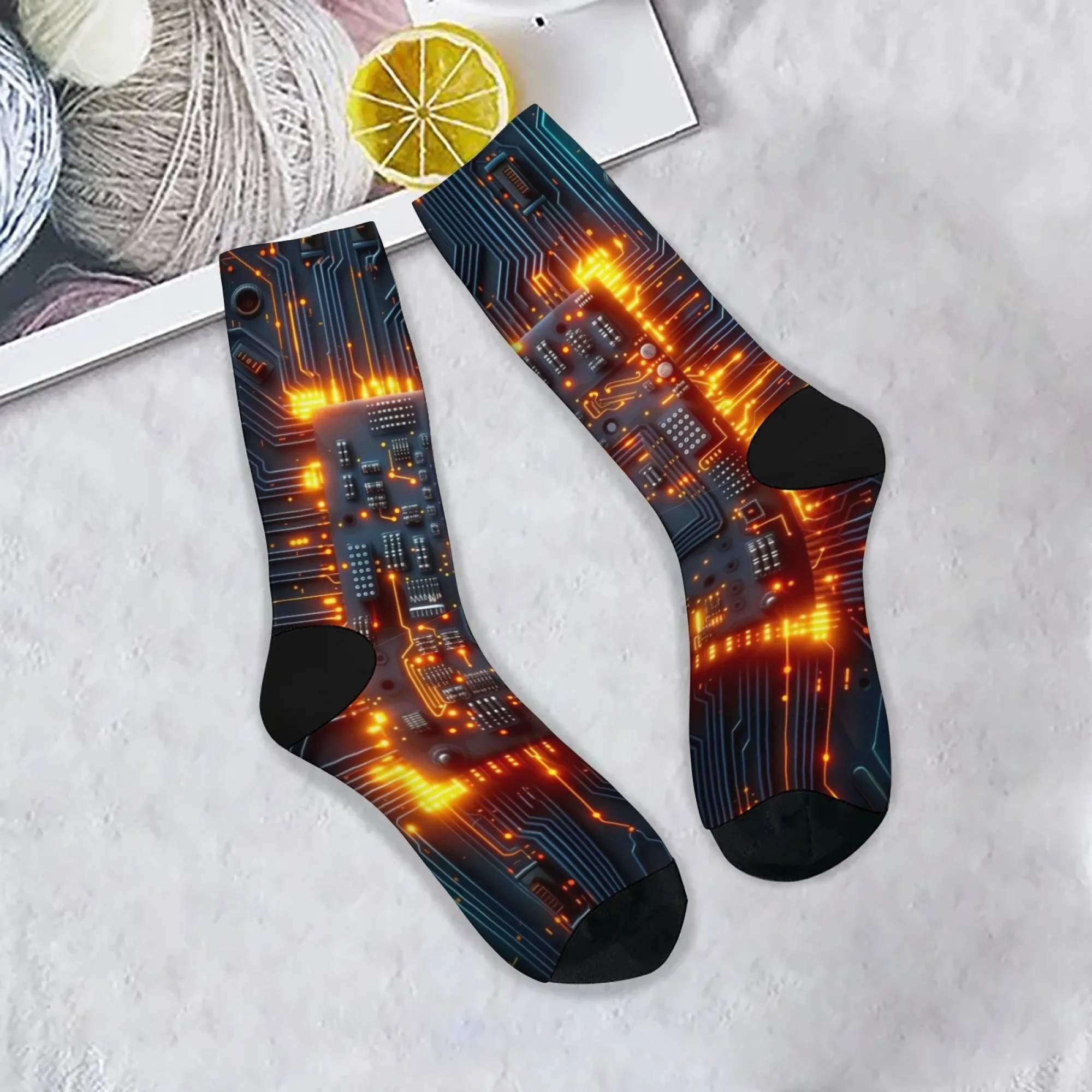 Flame Circuit Board Herrensocken, Cyberpunk-Stil, Neuheit, lustige Happy Crew-Socken, bequem, rutschfest, lässig, Sportsocken, Geschenk