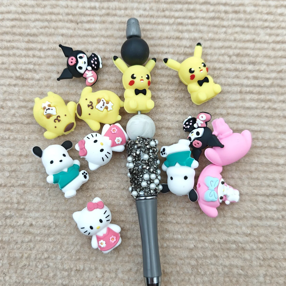10PCS 3D 실리콘 비즈 새로운 Sanrio 3d 비즈 실리콘 수제 DIY 펜 쥬얼리 펜던트 도매 액세서리 Diy 선물