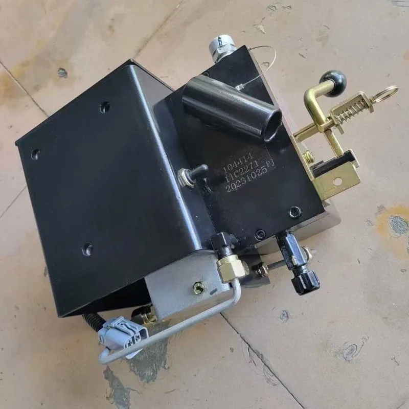 

Liugong Loader Parts 860H, 862H, 870H Hood Hydraulic Electric Pump Lifting Electric Lifter